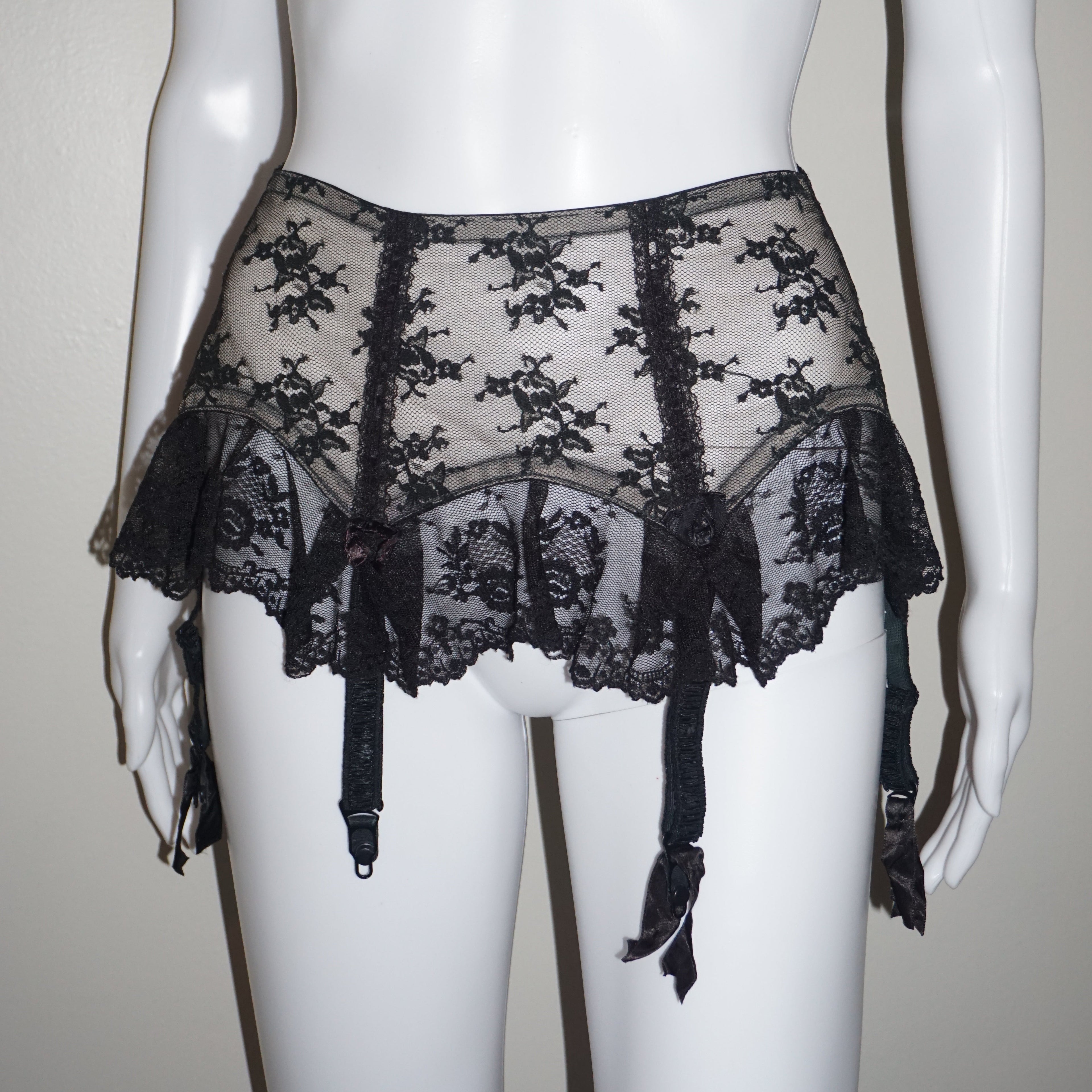 LACE GARTER BELT SKIRT ITALIAN VINTAGE S