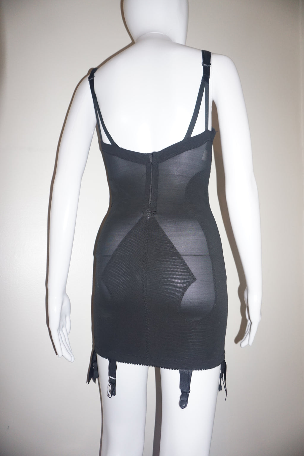 LBD UNDERGARMENT DRESS VINTAGE 50’s S