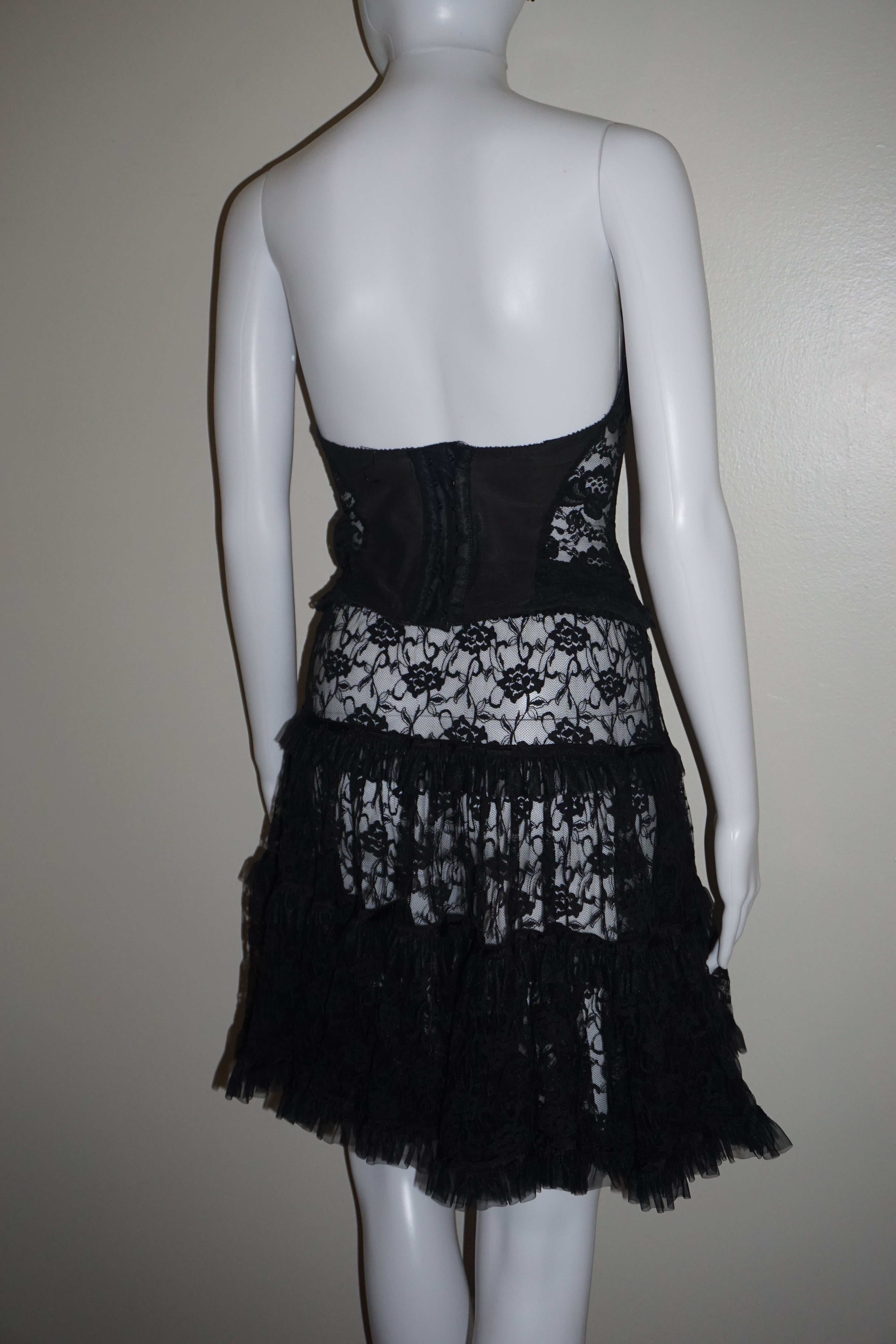 LACE PETTICOAT SKIRT VINTAGE S