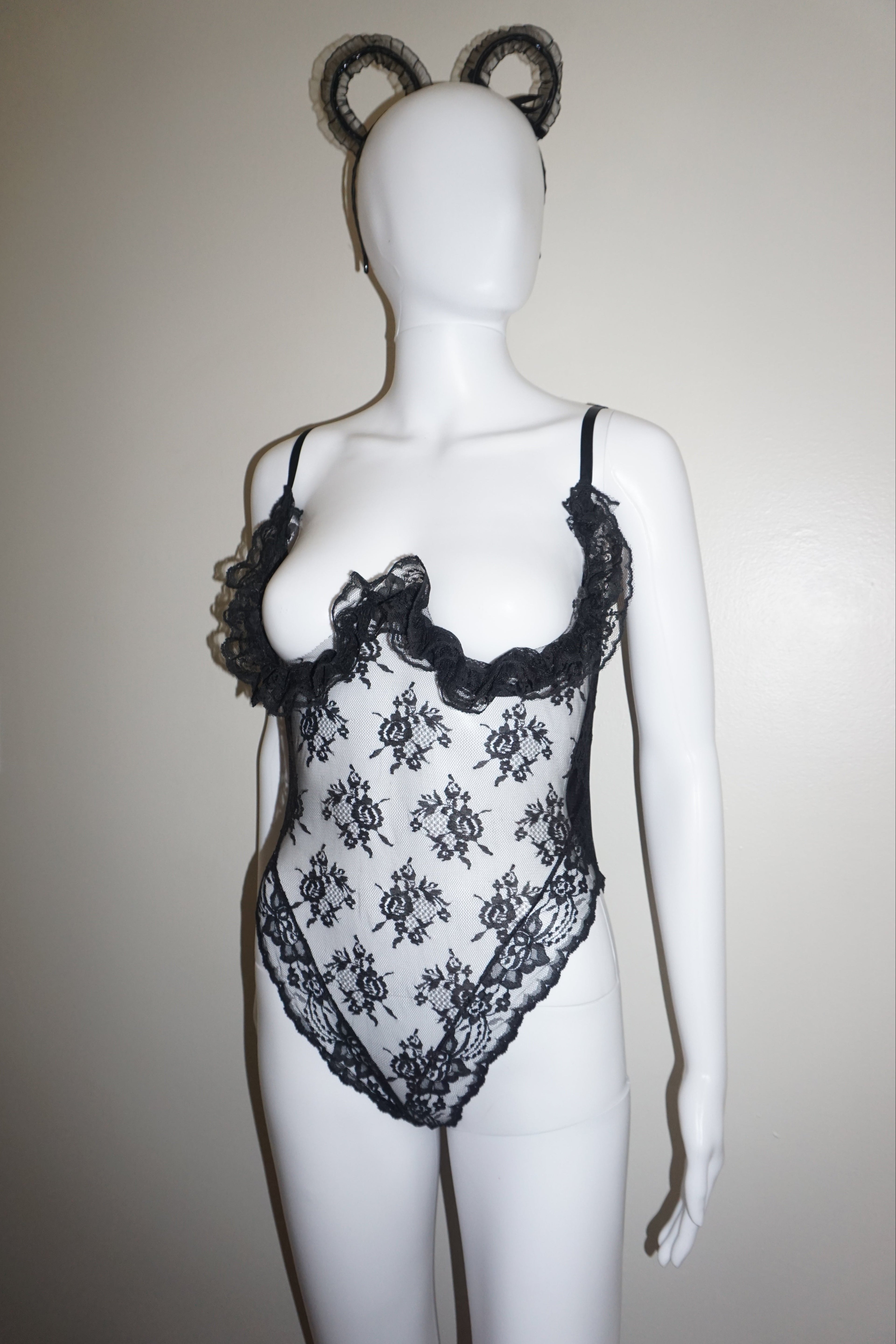OPEN BUST LACE BODYSUIT by FREDRICKS OF HOLLYWOOD VINTAGE 34